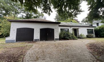 Villa de +/- 200 m² 3 à 4 ch à rénover